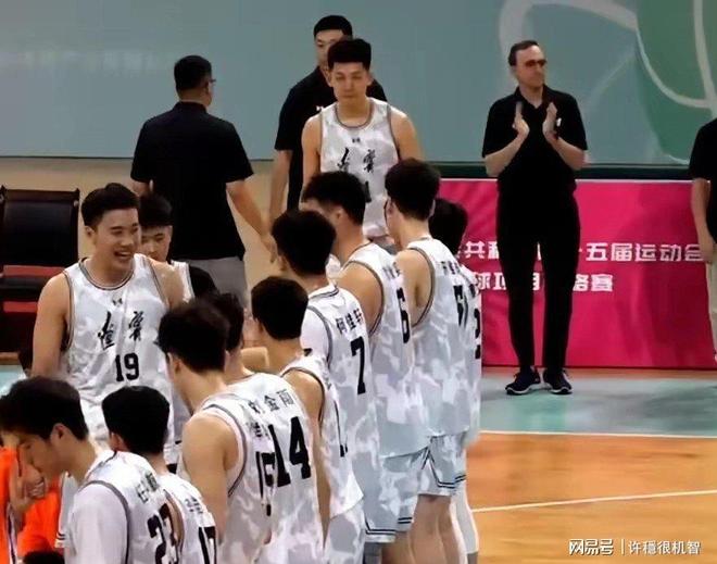 辽宁U22队五连胜球迷呼吁更换主教练。
